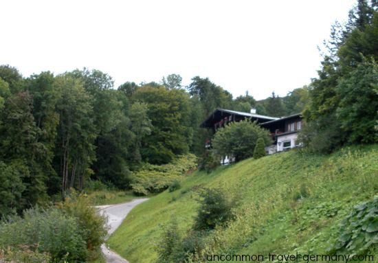 view of hotel zum turken, berghof driveway now