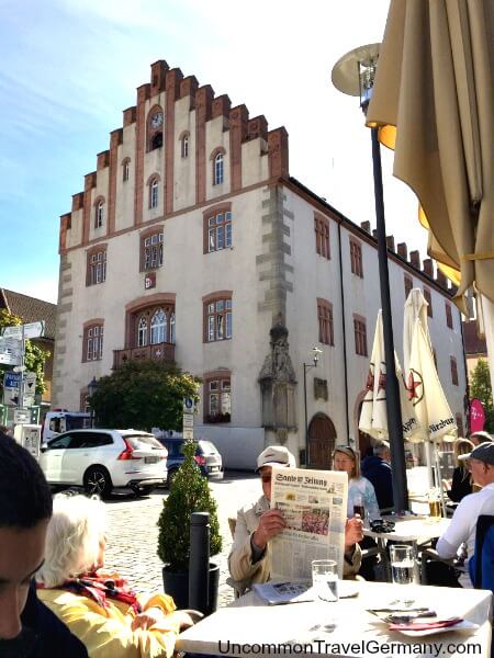 Hammelburg Rathaus and cafe nearby