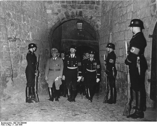 Heinrich Himmler at SS ceremony, Burgberg, in Quedlinburg, Harz Heinrich Himmler at SS ceremony, Burgberg, in Quedlinburg, Harz